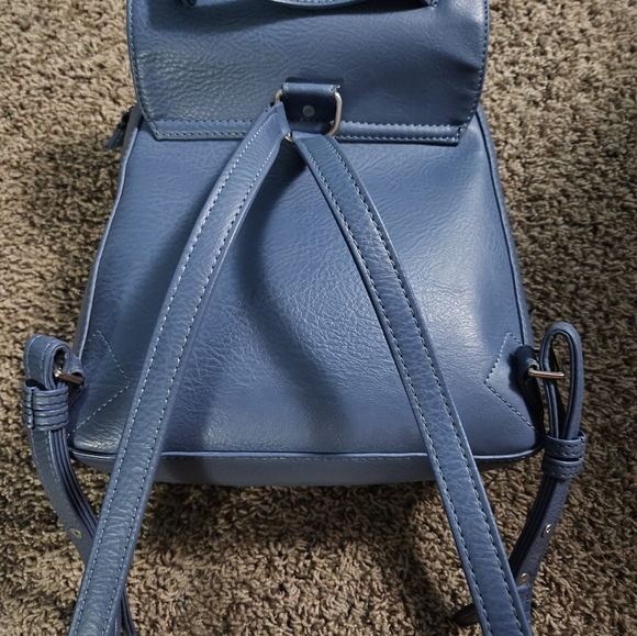 Matt and Nat vegan leather backpack - Picture 4 of 5